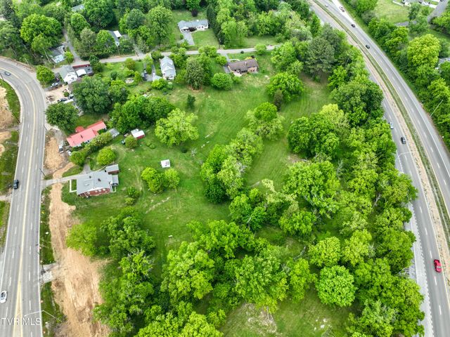 1921 Edens Ridge Road, Kingsport, TN 37664