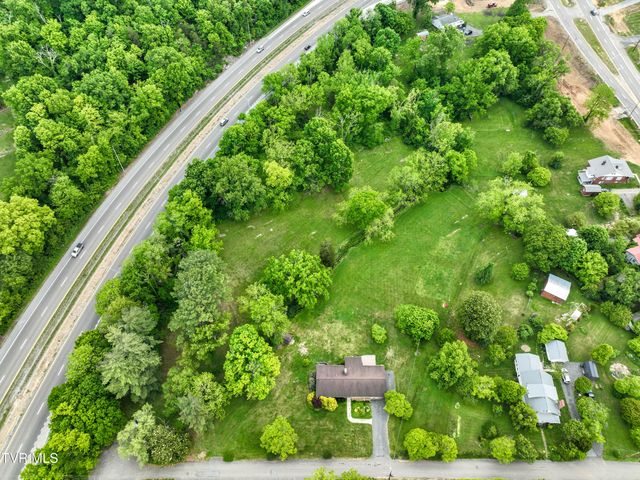 1921 Edens Ridge Road, Kingsport, TN 37664