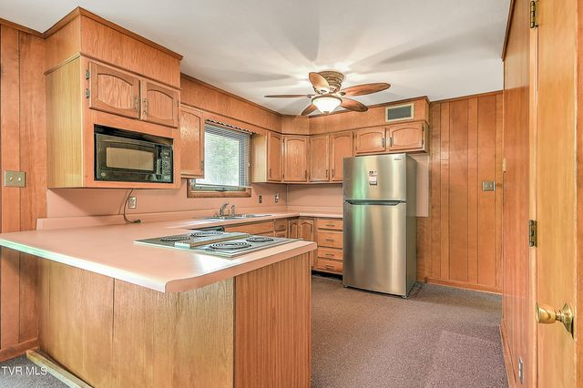 1921 Edens Ridge Road, Kingsport, TN 37664