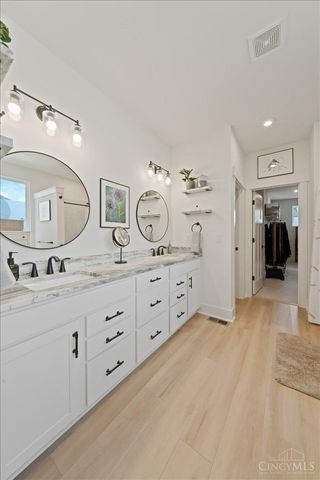 8858 Old Farm Drive, West Chester, OH 45069