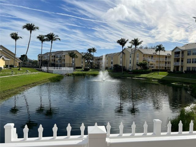 6292 La Costa Dr C, Boca Raton, FL 33433
