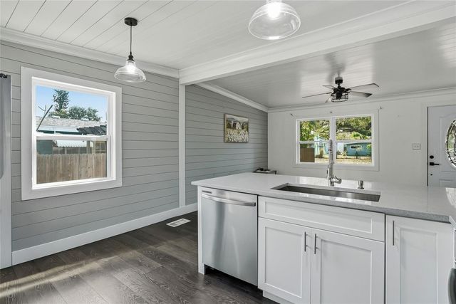 1137 40TH STREET, Sarasota, FL 34234