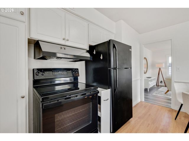 4905 Ne 78TH Ave, Portland, OR 97218