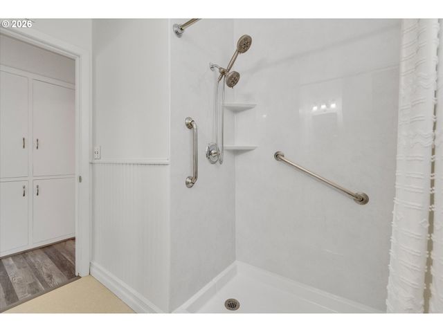 4905 Ne 78TH Ave, Portland, OR 97218