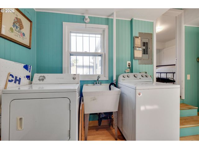 4905 Ne 78TH Ave, Portland, OR 97218