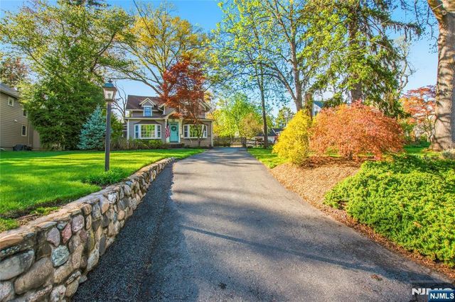 454 Maple Avenue, Glen Rock, NJ 07452