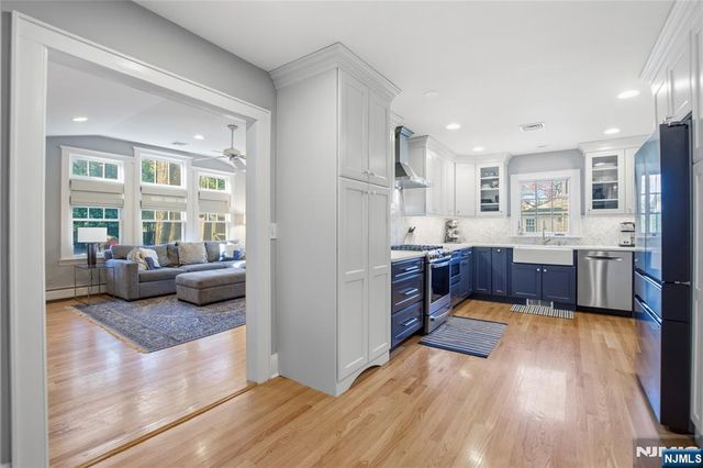 454 Maple Avenue, Glen Rock, NJ 07452