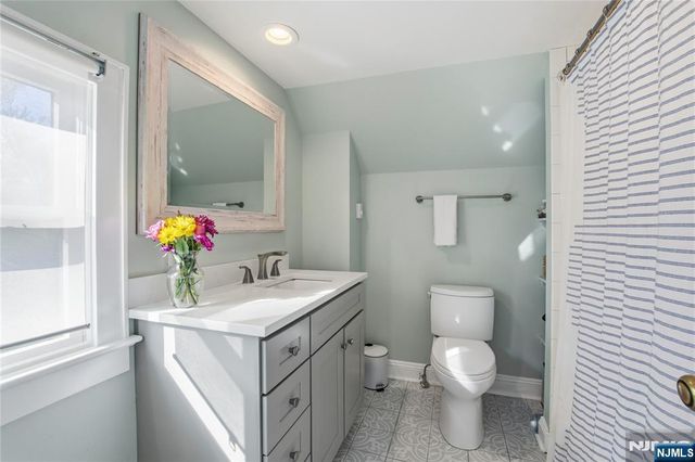 454 Maple Avenue, Glen Rock, NJ 07452