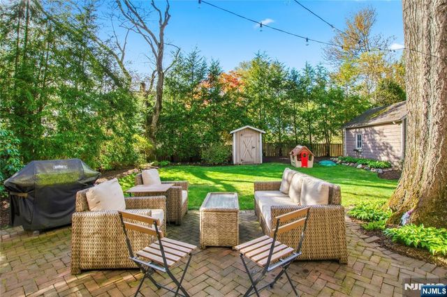 454 Maple Avenue, Glen Rock, NJ 07452