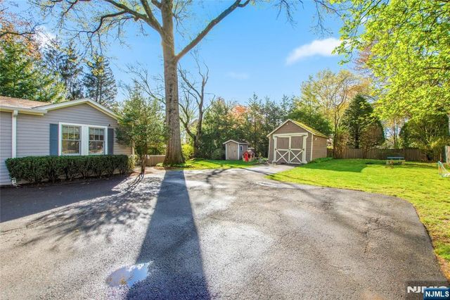 454 Maple Avenue, Glen Rock, NJ 07452