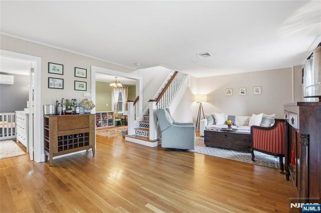 454 Maple Avenue, Glen Rock, NJ 07452