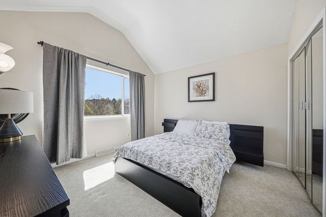 175 Tall Oaks Dr F, Weymouth, MA 02190