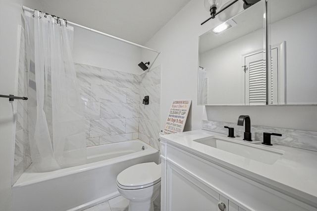 175 Tall Oaks Dr F, Weymouth, MA 02190