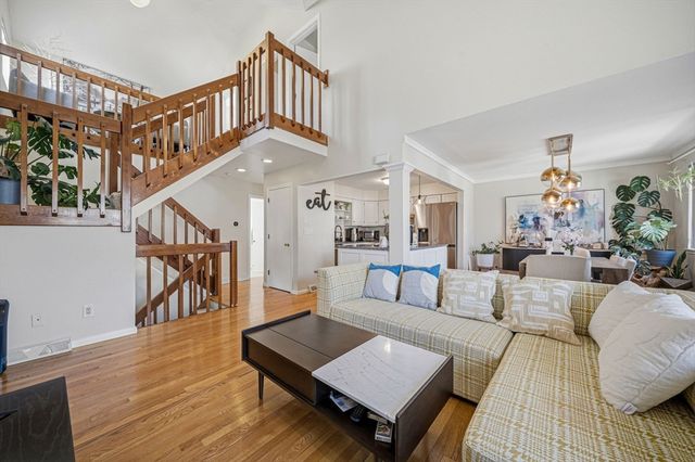 175 Tall Oaks Dr F, Weymouth, MA 02190