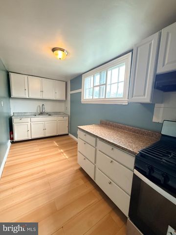 252 W 21ST ST, Chester, PA 19013
