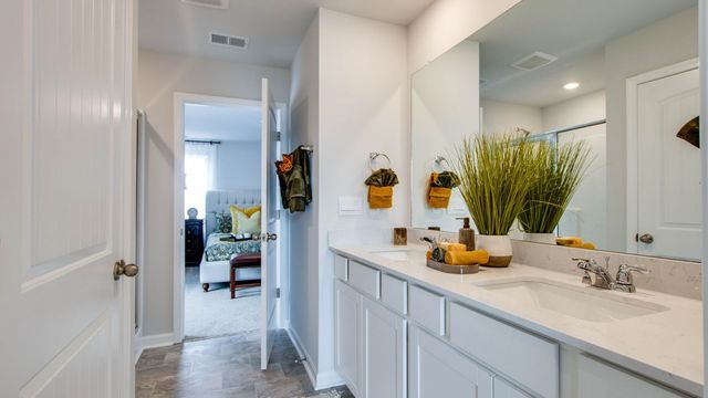 2216 Cheltenham Pl, Columbia, TN 38401