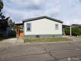 1953 Pine Cone Avenue #106, Enumclaw, WA 98022