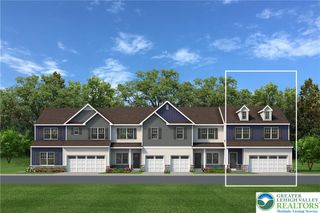 8 Lone Fox Lane 104, Palmer Twp, PA 18045