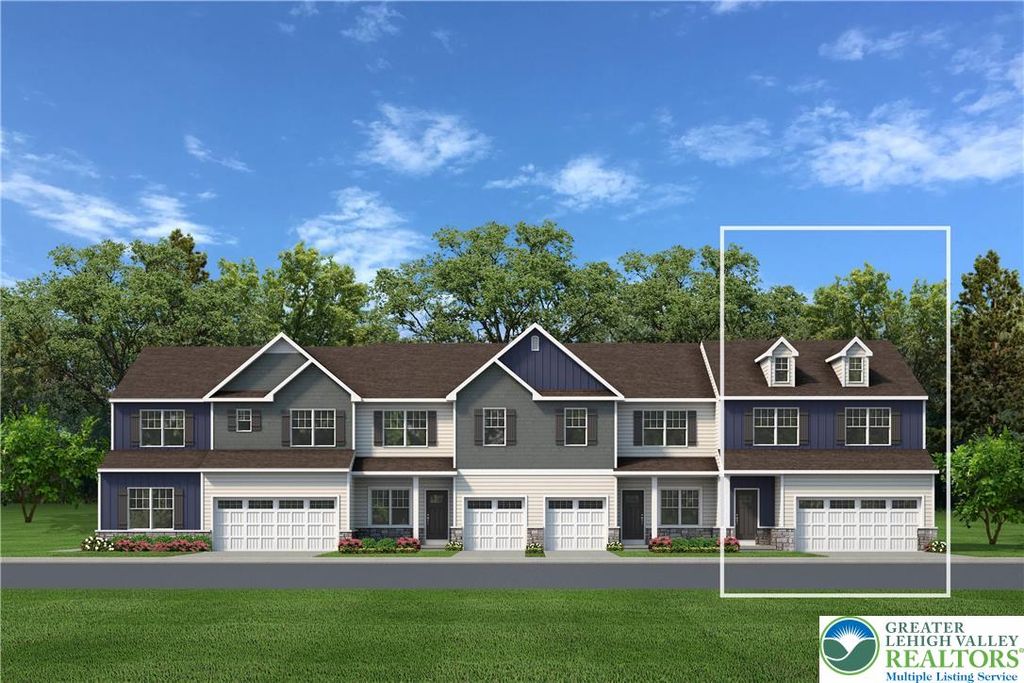8 Lone Fox Lane 104, Palmer Twp, PA 18045