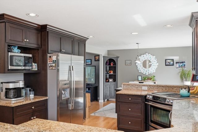 229 Comfort St 229, Bridgewater, MA 02324