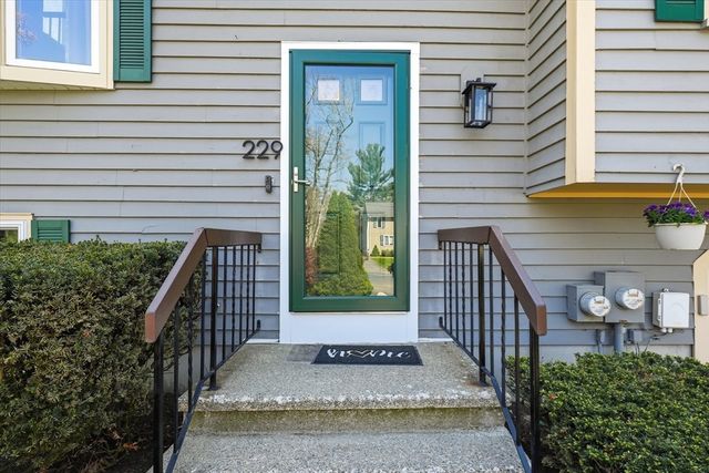 229 Comfort St 229, Bridgewater, MA 02324