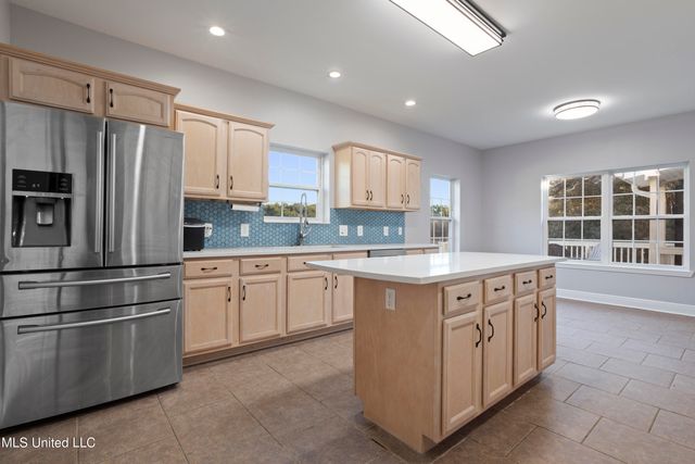 10053 Kingston Road, Bay Saint Louis, MS 39520