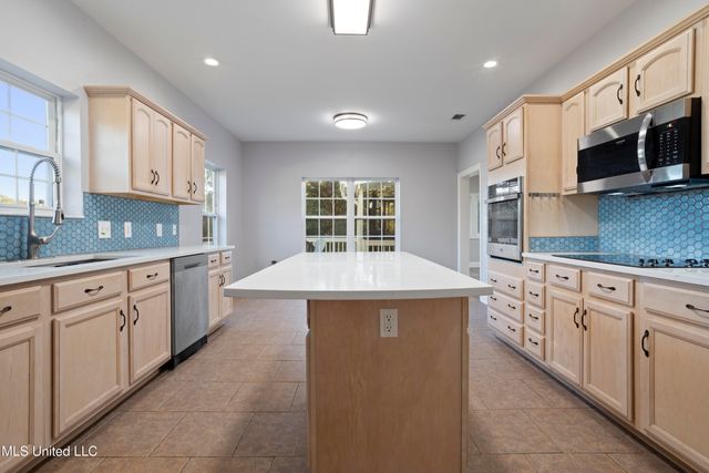 10053 Kingston Road, Bay Saint Louis, MS 39520