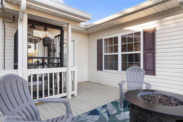 10053 Kingston Road, Bay Saint Louis, MS 39520