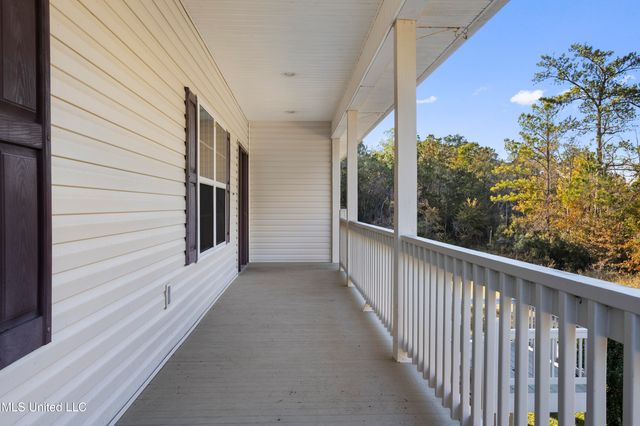 10053 Kingston Road, Bay Saint Louis, MS 39520