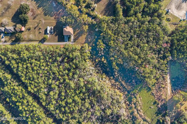 10053 Kingston Road, Bay Saint Louis, MS 39520