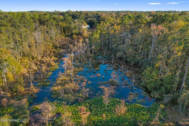 10053 Kingston Road, Bay Saint Louis, MS 39520