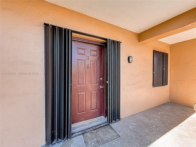 2335 NE 172nd St 3, North Miami Beach, FL 33160