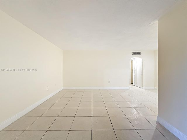 2335 NE 172nd St 3, North Miami Beach, FL 33160