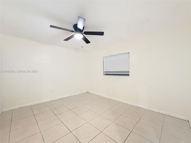 2335 NE 172nd St 3, North Miami Beach, FL 33160