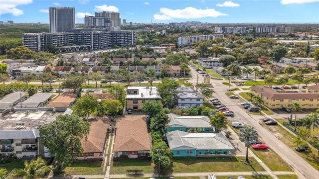 2335 NE 172nd St 3, North Miami Beach, FL 33160