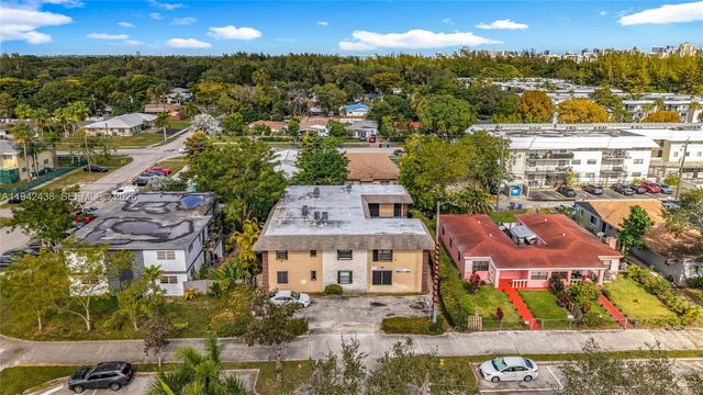 2335 NE 172nd St 3, North Miami Beach, FL 33160