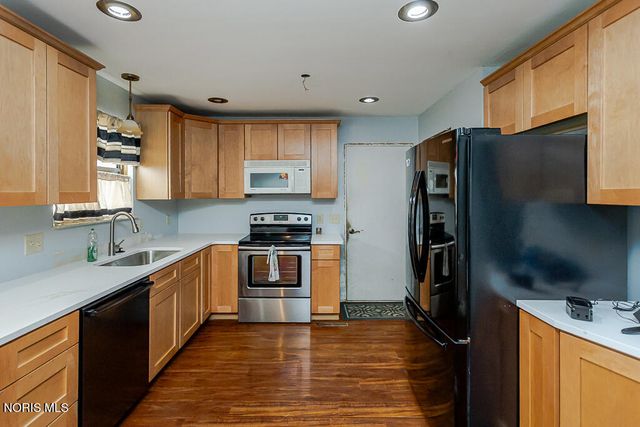 1269 Westfield Drive, Maumee, OH 43537