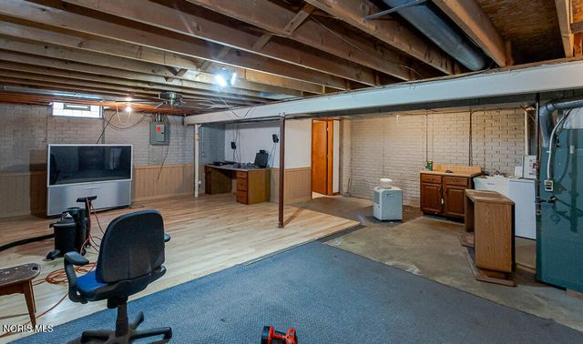 1269 Westfield Drive, Maumee, OH 43537