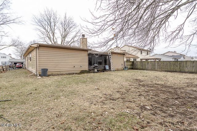 1269 Westfield Drive, Maumee, OH 43537