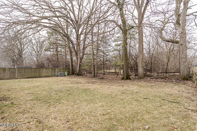1269 Westfield Drive, Maumee, OH 43537