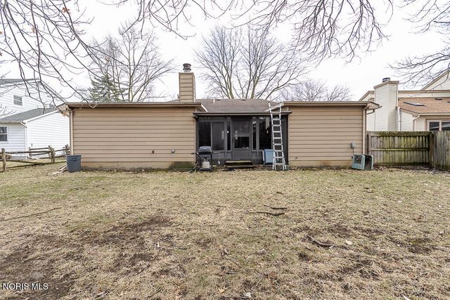 1269 Westfield Drive, Maumee, OH 43537