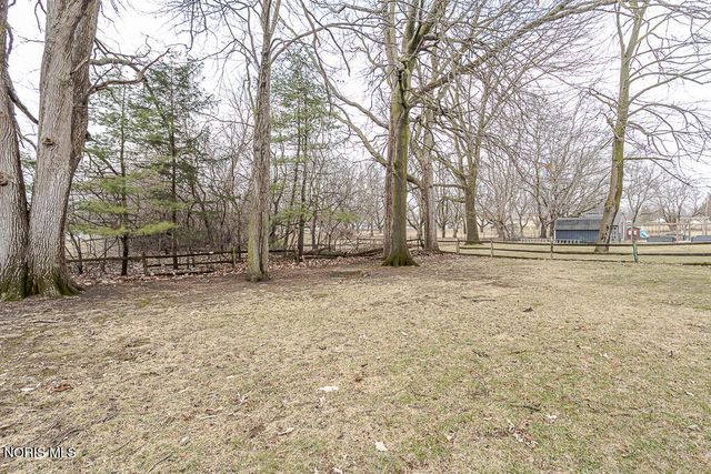 1269 Westfield Drive, Maumee, OH 43537