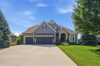 9417 W 158th Street, Overland Park, KS 66221