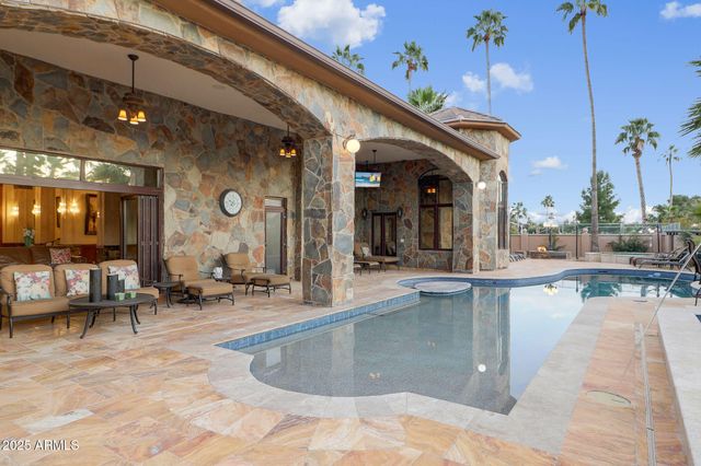 10620 N MILLER Road, Scottsdale, AZ 85260