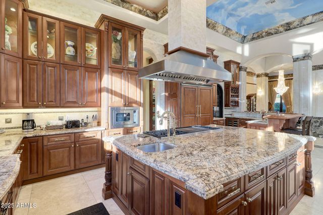 10620 N MILLER Road, Scottsdale, AZ 85260