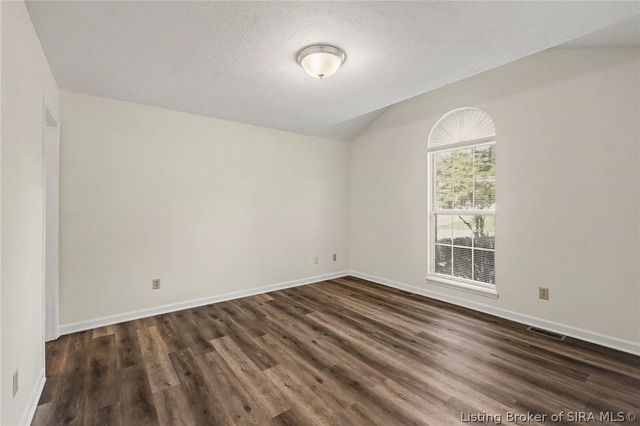 3014 Gardner Boulevard, Jeffersonville, IN 47130