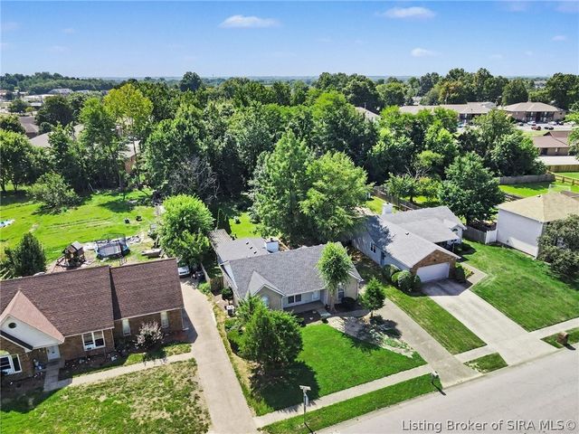 3014 Gardner Boulevard, Jeffersonville, IN 47130
