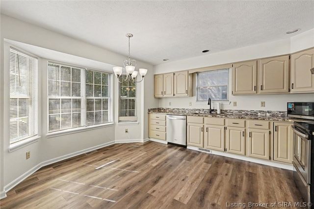 3014 Gardner Boulevard, Jeffersonville, IN 47130