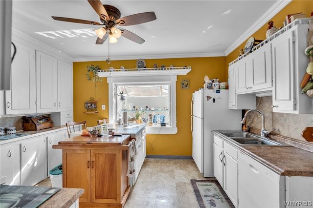 18 Robins Street, Buffalo, NY 14220