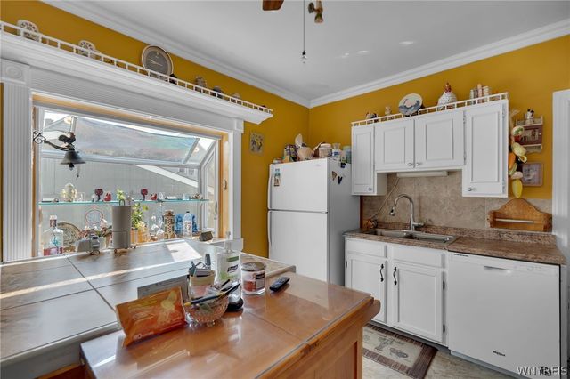 18 Robins Street, Buffalo, NY 14220